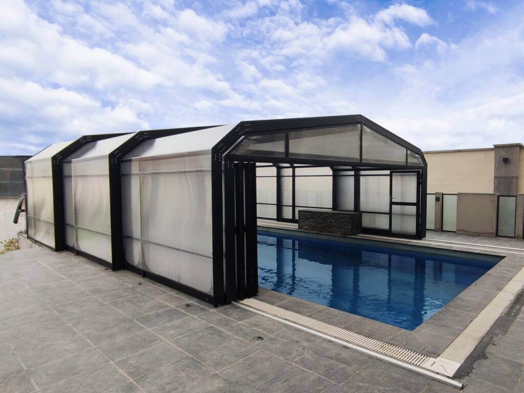 سقف متحرک استخر